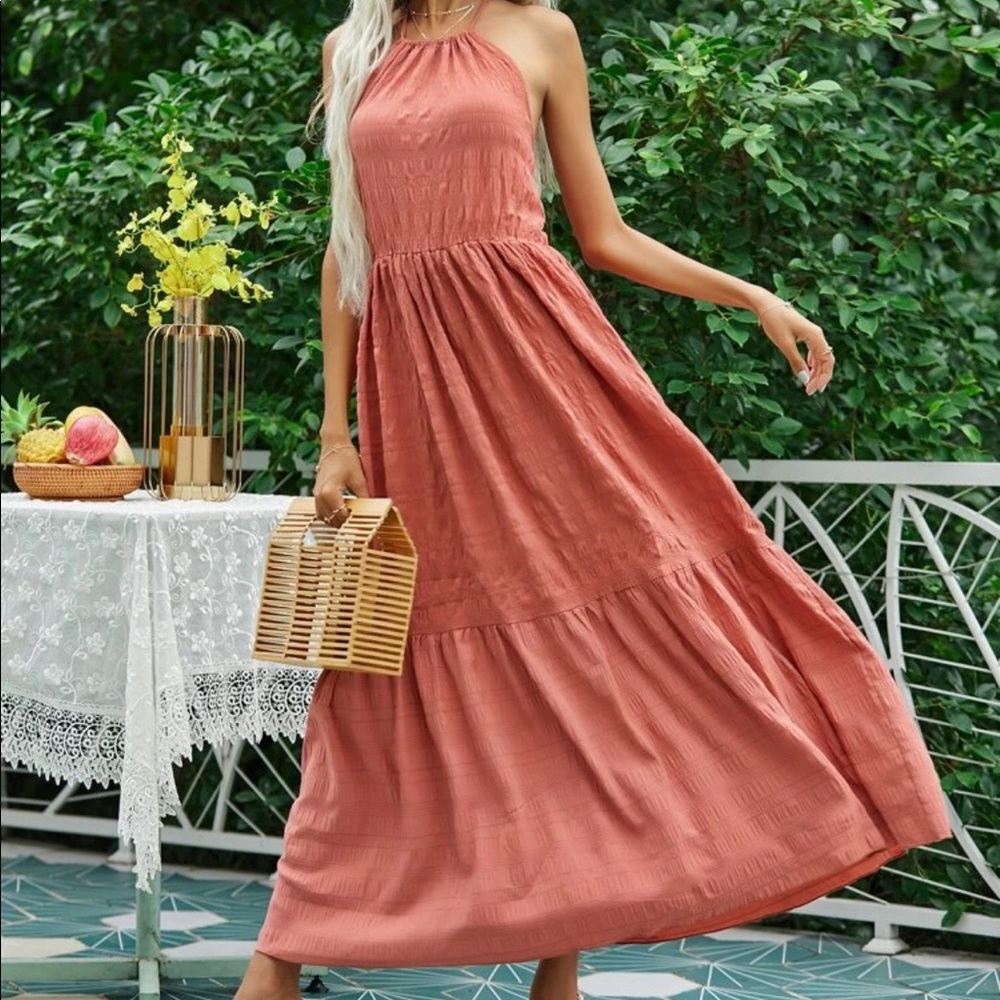 Boho backless ruffle hem halter dress - Picture 6 of 7